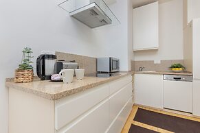 Apartment for Four in Warsaw by Renters