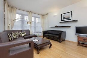 Apartment for Four in Warsaw by Renters