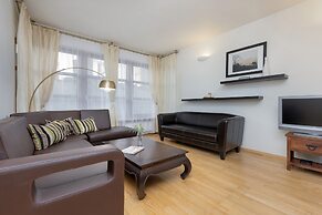 Apartment for Four in Warsaw by Renters