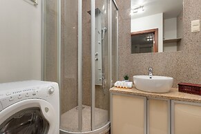 Apartment for Four in Warsaw by Renters