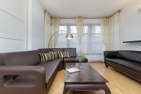 Apartment for Four in Warsaw by Renters