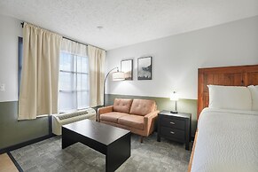 Tremont Lodge & Resort