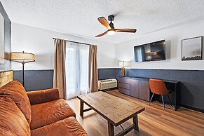 Tremont Lodge & Resort