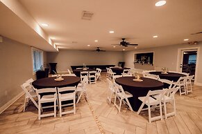 Tremont Lodge & Resort