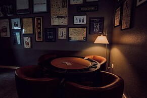 Tremont Lodge & Resort