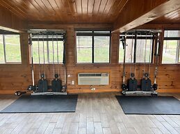 Tremont Lodge & Resort