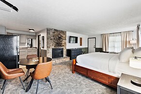 Tremont Lodge & Resort