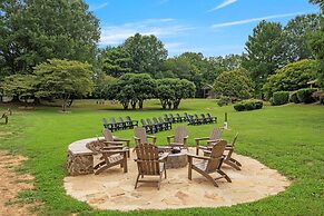 Tremont Lodge & Resort
