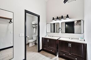 Tremont Lodge & Resort