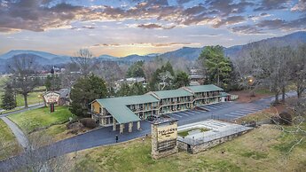 Tremont Lodge & Resort