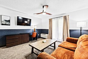 Tremont Lodge & Resort