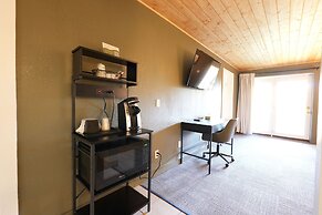 Tremont Lodge & Resort