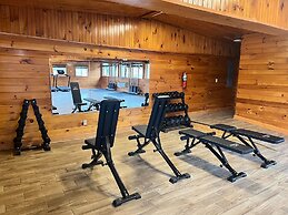 Tremont Lodge & Resort