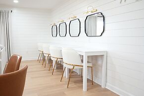 Tremont Lodge & Resort