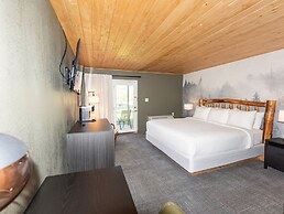 Tremont Lodge & Resort