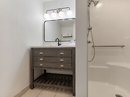 Tremont Lodge & Resort