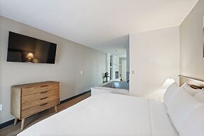 Tremont Lodge & Resort