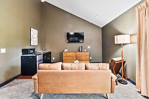 Tremont Lodge & Resort