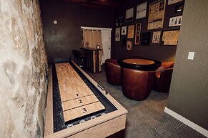 Tremont Lodge & Resort