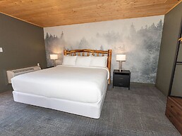 Tremont Lodge & Resort