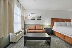 Tremont Lodge & Resort