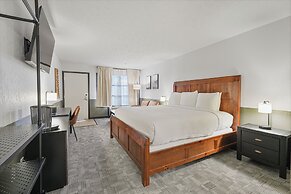 Tremont Lodge & Resort