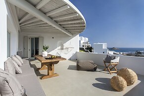 Breathtaking 6Bed villa in Platis Gialos