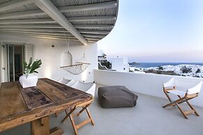 Breathtaking 6Bed villa in Platis Gialos