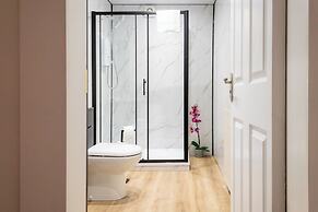 Bright High-ceiling 2BD Flat - Central Edinburgh!