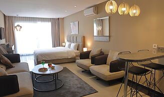 Playa Del Pacha Suites Hotel