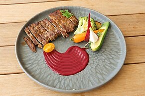 Playa Del Pacha Suites Hotel