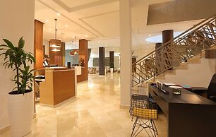 Playa Del Pacha Suites Hotel