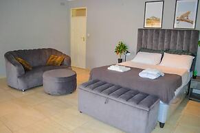 Mount Pleasant - Luxurious 4-bed Villa