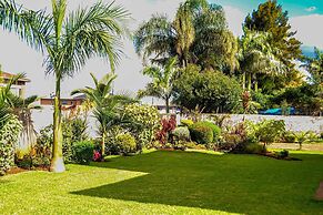 Mount Pleasant - Luxurious 4-bed Villa