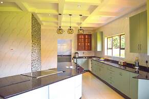 Mount Pleasant - Luxurious 4-bed Villa