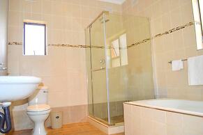 Mount Pleasant - Luxurious 4-bed Villa