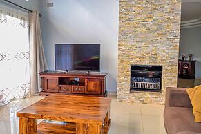 Mount Pleasant - Luxurious 4-bed Villa