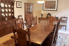 Exceptional Unique 5 Bedroom Manor House