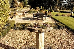 Exceptional Unique 5 Bedroom Manor House