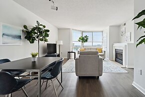 2BR Luxury City Suite With Gym & Pool