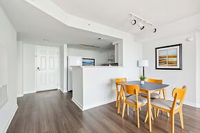 2BR Luxury City Suite With Gym & Pool