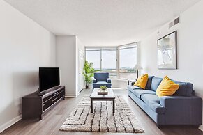 2BR Luxury City Suite With Gym & Pool