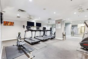 2BR Luxury City Suite With Gym & Pool