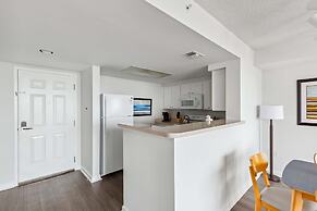 2BR Luxury City Suite With Gym & Pool