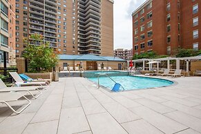 2BR Luxury City Suite With Gym & Pool