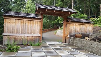 Crows Nest by Avantstay Accessible Home w/ Views