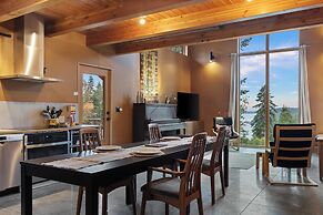 Crows Nest by Avantstay Accessible Home w/ Views