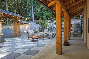 Crows Nest by Avantstay Accessible Home w/ Views