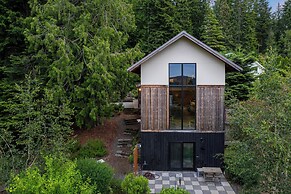 Crows Nest by Avantstay Accessible Home w/ Views