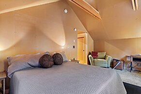 Crows Nest by Avantstay Accessible Home w/ Views